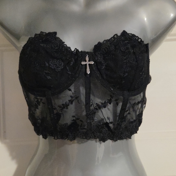 ROMWE Other - ROMWE Black Lace Longline Bustier Bra with Cross Charm